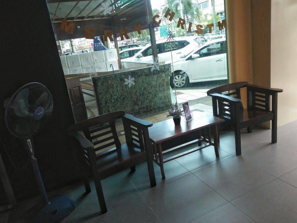 Oyo 727 Hotel Rafflesia Kota Kinabalu Eksteriør bilde