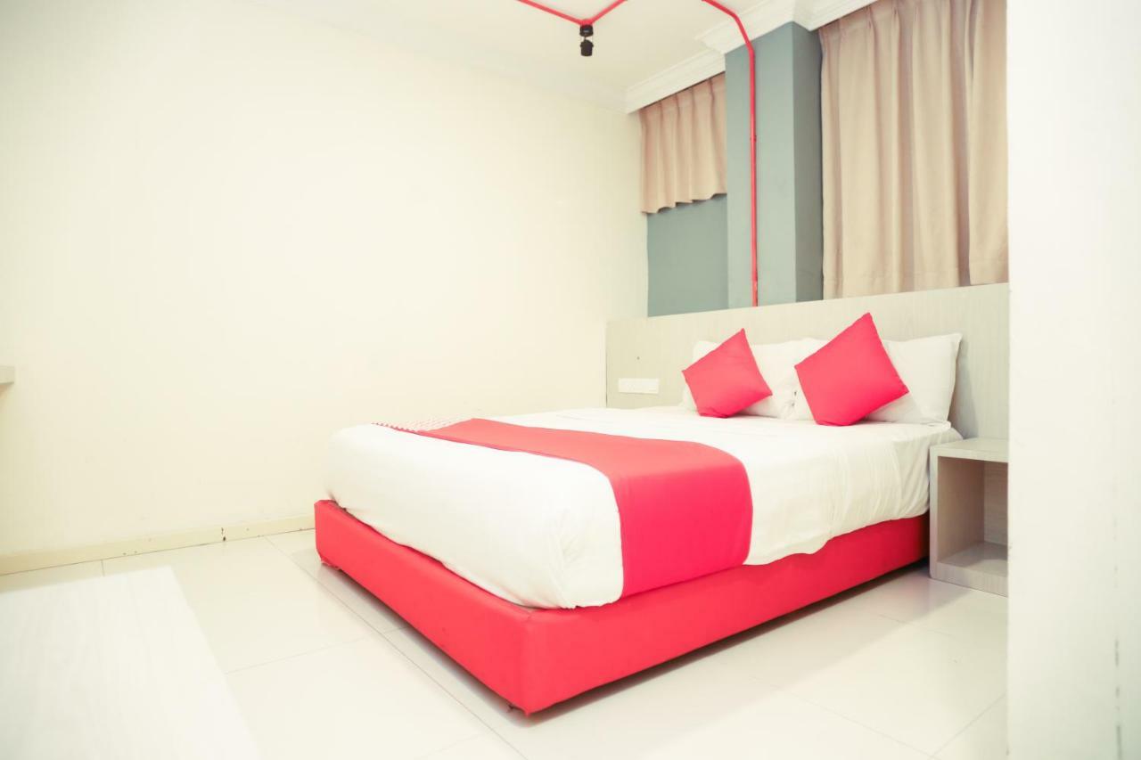 Oyo 727 Hotel Rafflesia Kota Kinabalu Eksteriør bilde